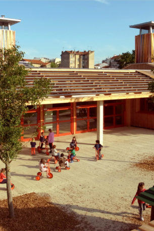« Architecte de la commune, par-delà la technocratie » par Emmanuel Pezres « Architecte de la commune, par-delà la technocratie » par Emmanuel Pezres