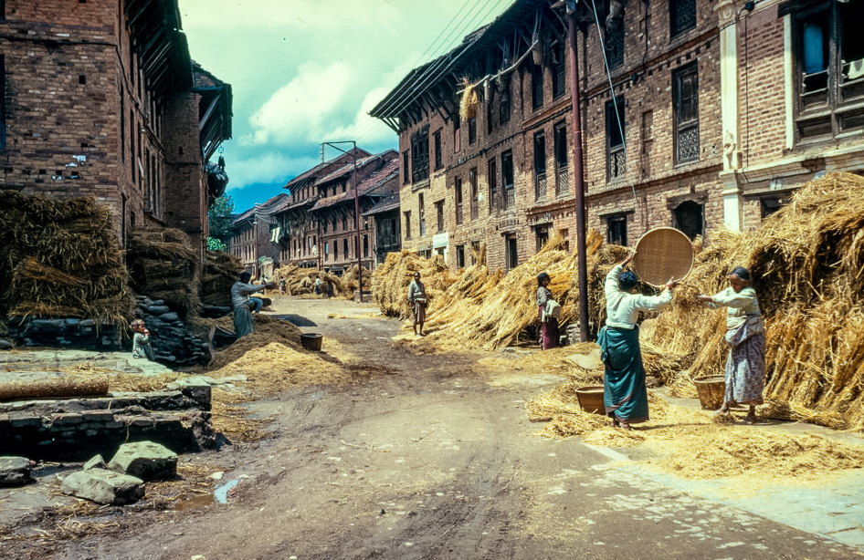 Chapagaun, Lalitpur, Nepal, 1973 [Mike Gill & Barbara Butterworth / Nepal Peace Corps Photo Project]