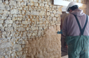 Portes ouvertes terre-allégée projeté et enduits terre appliqués à la japonaise