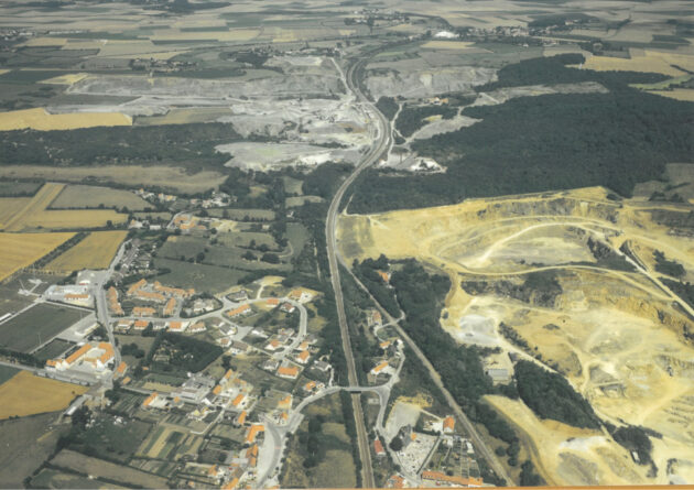 PNRCMO - Plan de paysage bassin carrier — Vue aérienne sur le bassin carrier de Marquise - 1996 // PNRCMO / Topophile