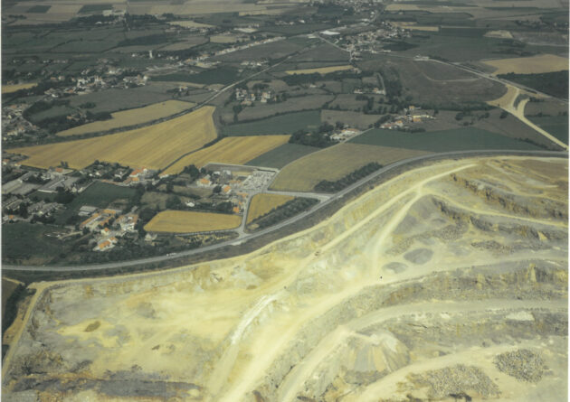 PNRCMO - Plan de paysage bassin carrier — Vue aérienne sur le bassin carrier de Marquise - 1996 // PNRCMO / Topophile