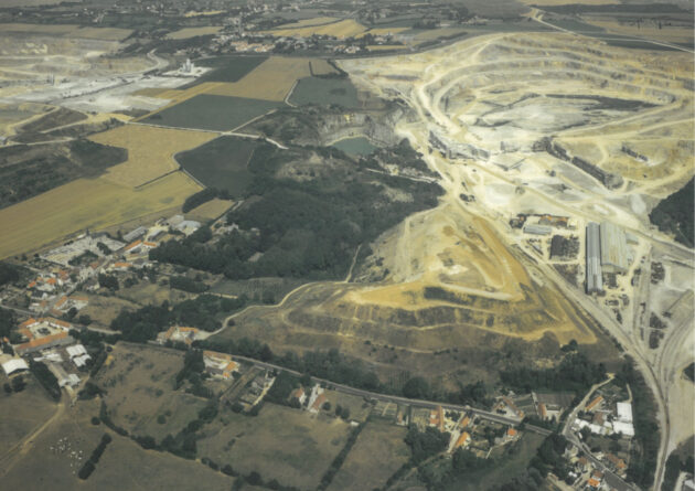PNRCMO - Plan de paysage bassin carrier — Vue aérienne sur le bassin carrier de Marquise - 1996 // PNRCMO / Topophile