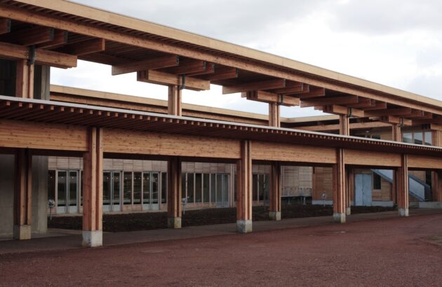 Le préau et le jardin du réfectoire // Cartignies-Canonica / Topophile