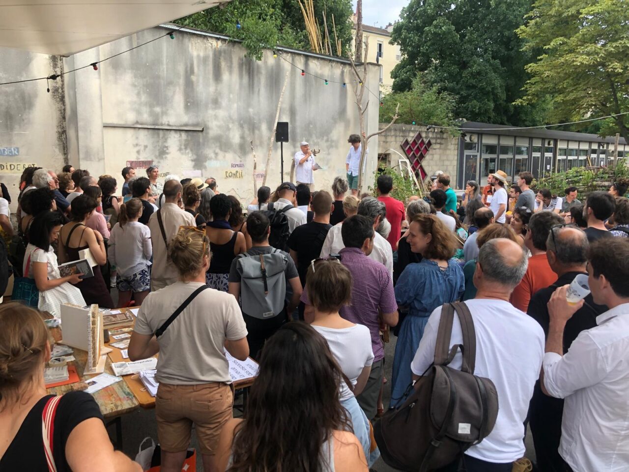 Les saisons de la revue