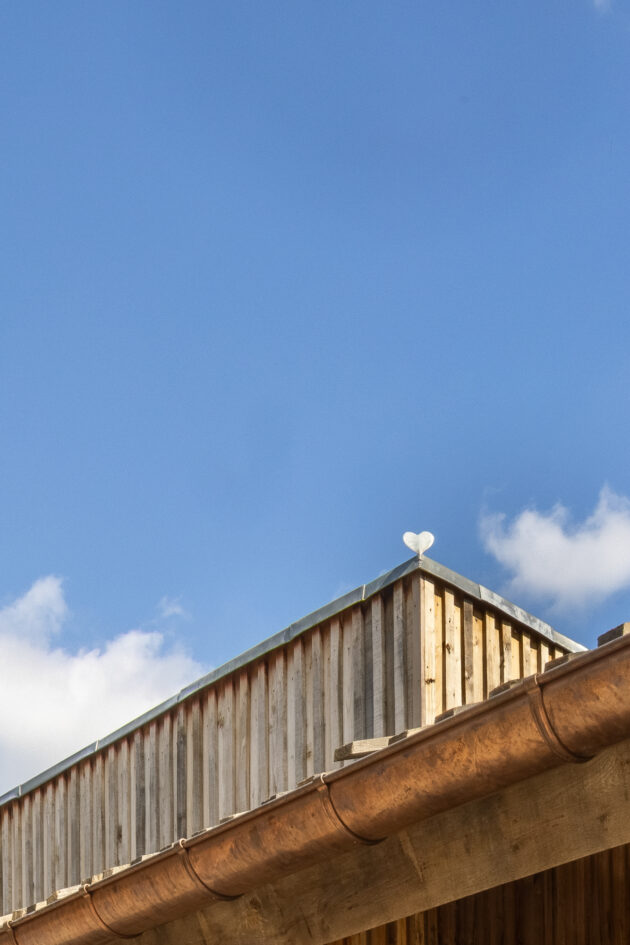 Gouttière et rive de toit // Juan Sepulveda / Topophile