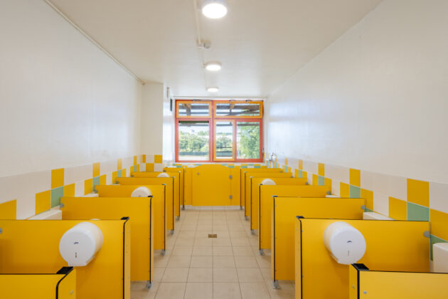 Toilettes // Juan Sepulveda / Topophile