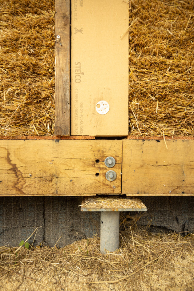 Détail d'assemblage de l'ITE // Juan Sepulveda / Topophile