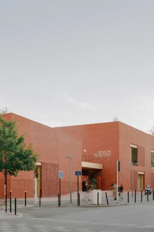 Maison des services publics Jacques Prévert en bois et paille | Hemaa